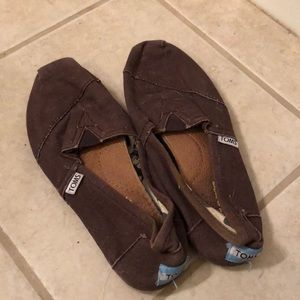 brown canvas toms